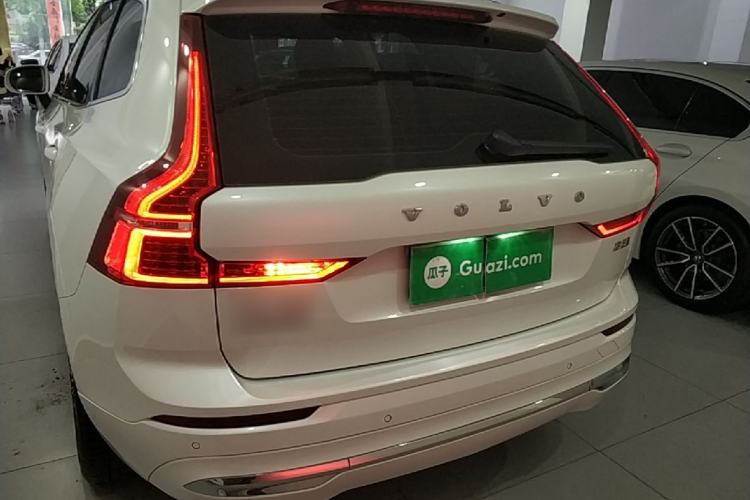 Used Volvo XC60 2022 B5 4x4 Smart Luxury Edition