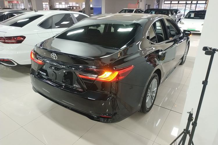 Used Toyota Camry 2026 Model Dual-Engine 2.0HGVP Luxury Edition