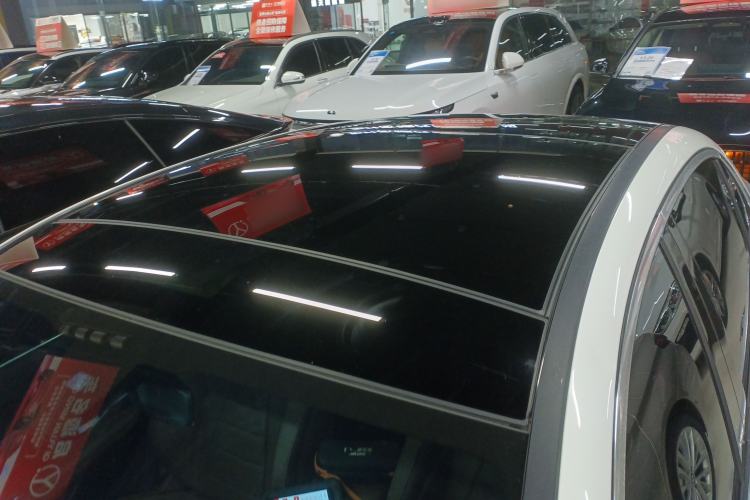 Used Mercedes-Benz E-Class New Energy 2022 Restyled E 350 e L Plug-in Hybrid Sports Sedan
