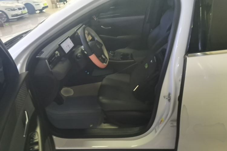 Used BYD Qin PLUS 2025 DM-i Smart Drive 55KM Beyond Model
