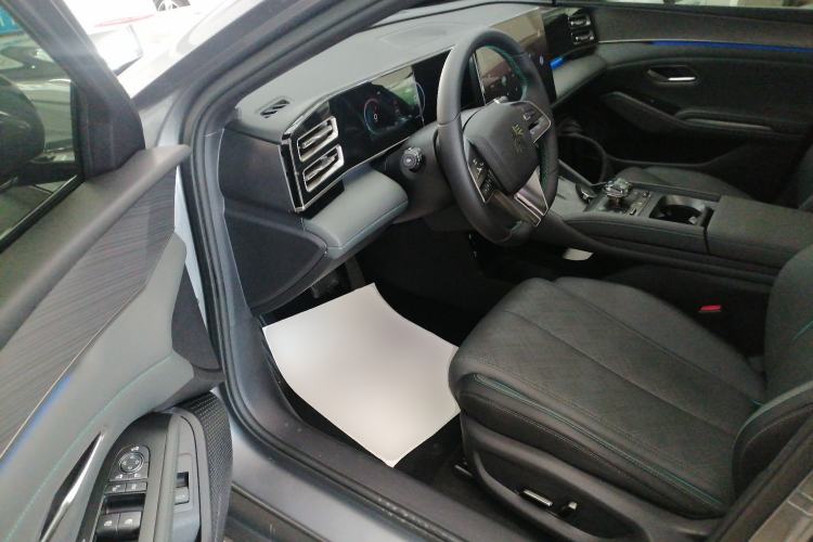 Used BYD Qin L 2024 DM-i 120KM Excellence Model