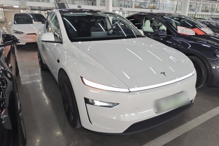 Used Tesla Model Y 2025 Rear-Wheel Drive First Edition
