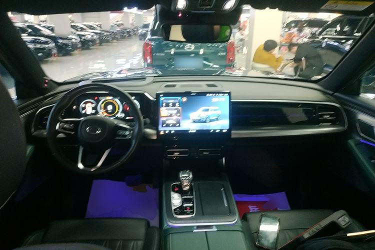 Used GAC Trumpchi GS8 2022 Flagship Series 2.0 TGDI Two-Wheel-Drive Prestige Edition (6-seater) Center Console