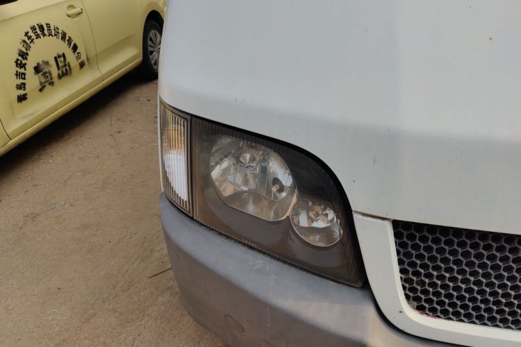 Used Ford Classic Transit 2013 2.8T Diesel Logistics Model with Short Wheelbase and Mid-Roof JX493ZLQ4
