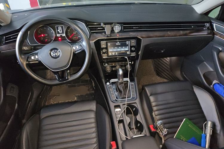 Used Volkswagen Magotan 2018 Facelift 330TSI DSG Luxury Model
