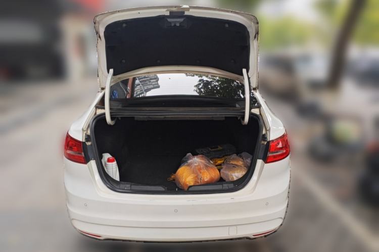 Used Ford Escort 2015 1.5L Automatic Fashion Model
