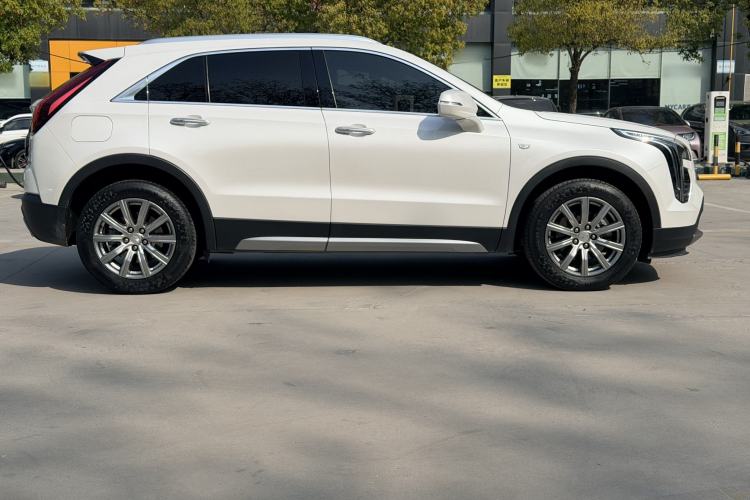 Used Cadillac XT4 2018 28T Two-Wheel Drive Leading Version Exterior 3