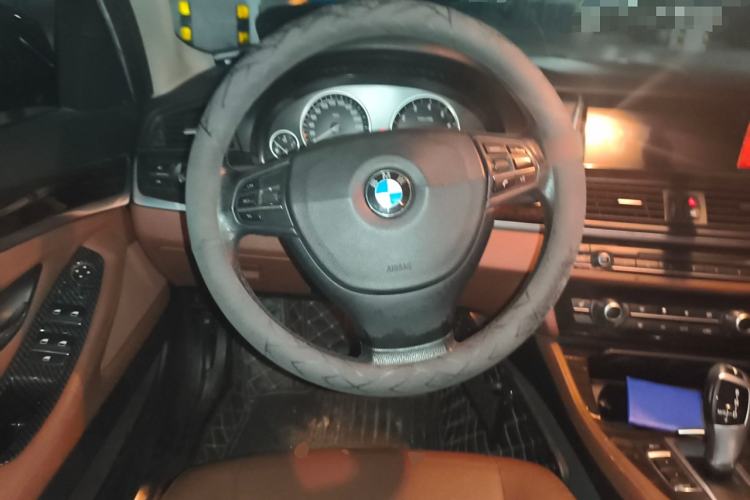 Used BMW 5 Series 2014 525Li Leading Model