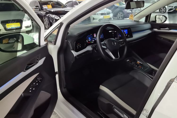 Used Volkswagen Golf 2021 280TSI DSG Pro Driver Seat