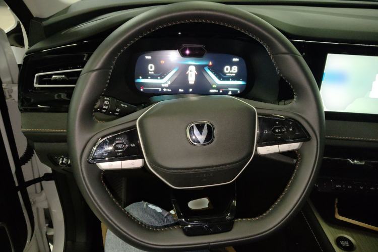 Used Changan X7 PLUS 2024 1.5T Automatic Luxury 7-Seater
