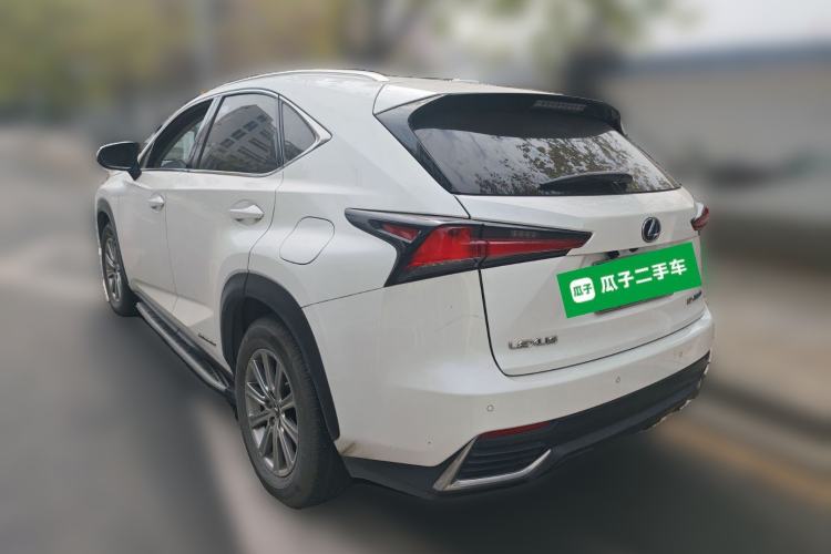 Used Lexus NX 2018 300h Front-Wheel-Drive FENGSHANG Version China V Emission Standard
