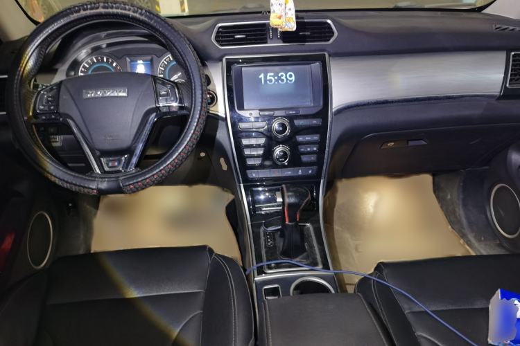 Used Haval H2 2016 Red-Label 1.5T Automatic Two-Wheel Drive Luxury Model
