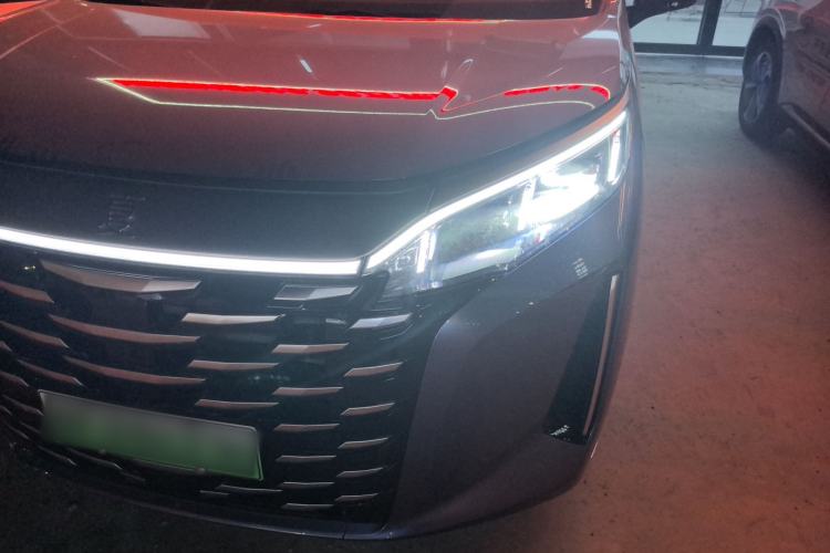 Used BYD Xia 2025 DM-i 1.5T 180km Excellence Model
