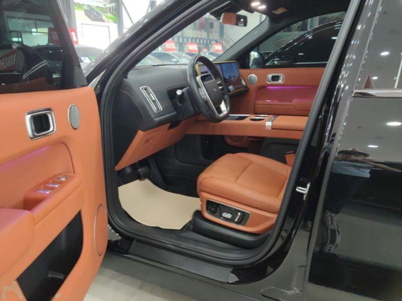 Used Li Auto L8 2023 Pro Model — 15