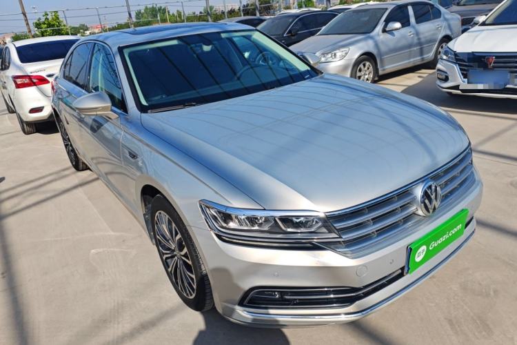 Used Volkswagen Phideon 2018 Revised Version 380TSI Two-Wheel Drive Business Edition
