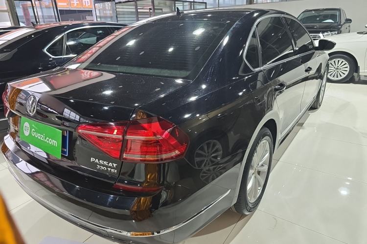 Used Volkswagen Passat 2017 330TSI DSG Luxury Edition