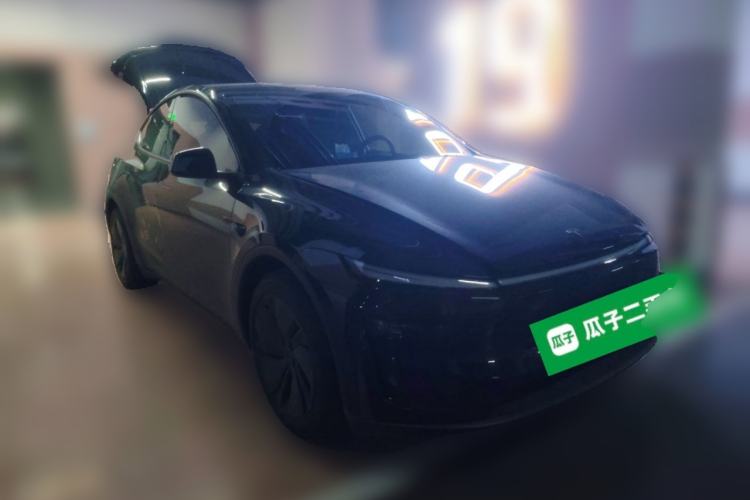 Used Tesla Model Y 2025 Rear-Wheel-Drive Version