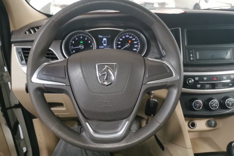 Used Baojun 730 2016 1.5L Manual Value Edition 7 Seats China V Emission Standard