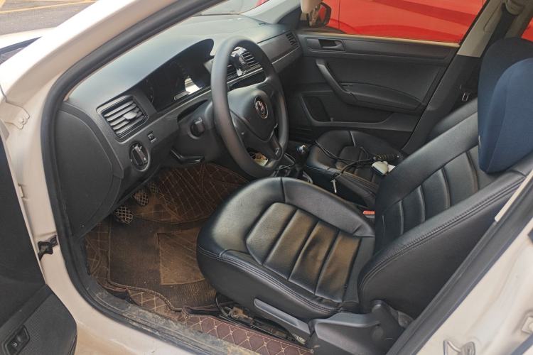 Used Volkswagen Santana 2016 1.6L Manual Fashion Edition