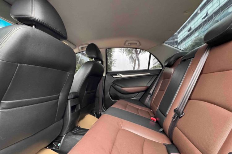 Used Geely Auto Vision 2017 1.5L Automatic Happiness Edition Interior 4