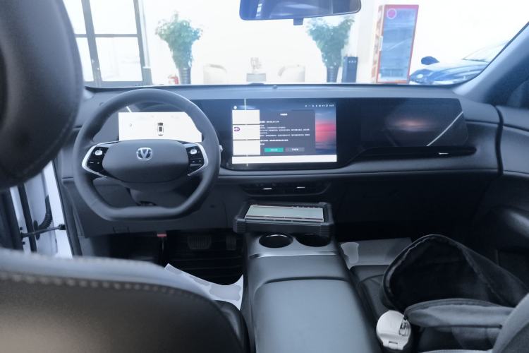 Used Changan CS75 PLUS 2025 4th Generation 1.5T New Blue Whale Smart Luxury Edition
