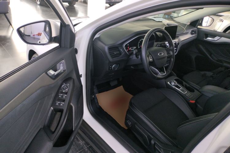 Used Ford Focus 2019 Hatchback EcoBoost 180 Automatic Trendy Model