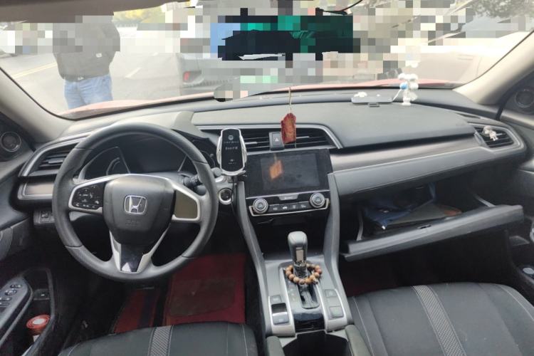 Used Honda Civic 2019 220TURBO CVT Dynamic Edition China VI Center Console