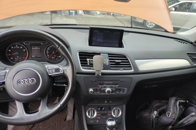 Used Audi Q3 2015 35 TFSI Comfort Model