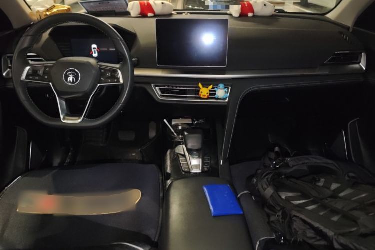 Used BYD Song Pro 2019 1.5T Automatic Luxury Model Center Console