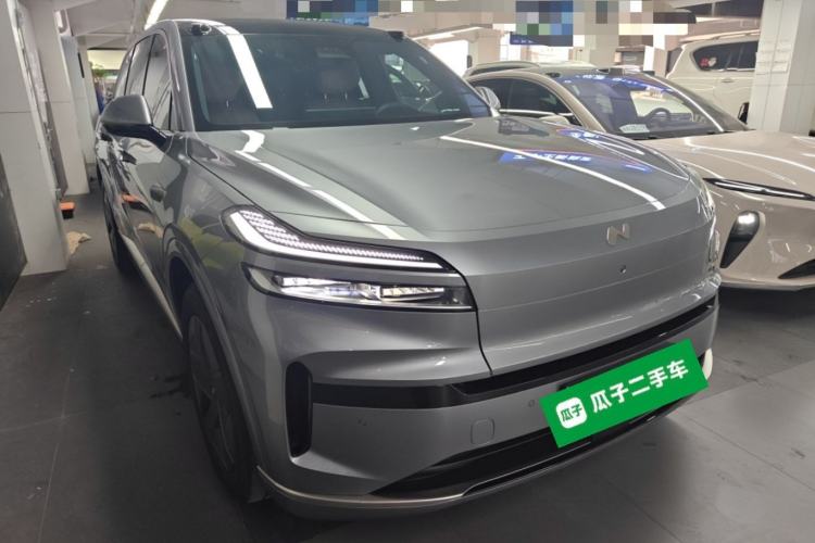 Used ONVO Luxeed L90 2025 Model—Max Six-Seater Version
