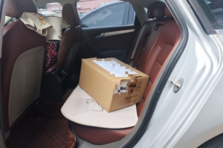 Used Audi A4L 2012 2.0 TFSI automatic standard version