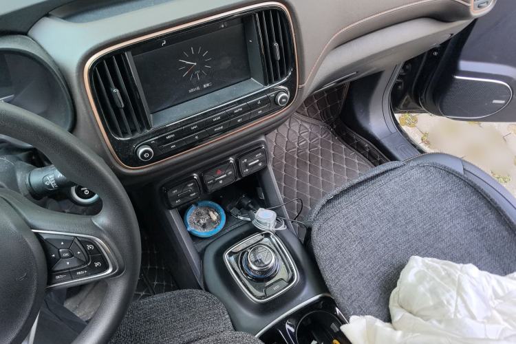 Used AION Trumpchi GE3 2018 530 Internet Enjoyment Version Audio And AC Panel