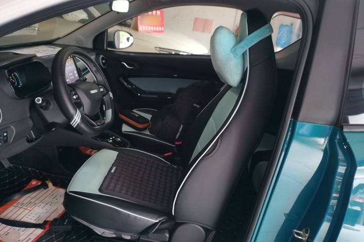 Used Chery New Energy Little Ant 2022 Revised Version Sweet Pink Edition Half-Sugar Version Lithium Iron Phosphate 30.7 kWh 30 kW 301 km
