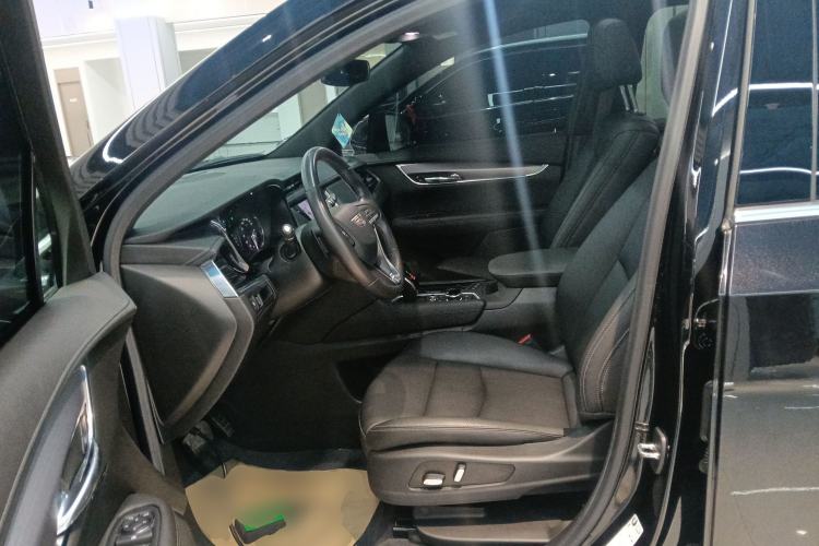 Used Cadillac XT6 2022 2.0T 7-Seater Four-Wheel-Drive Luxury Version
