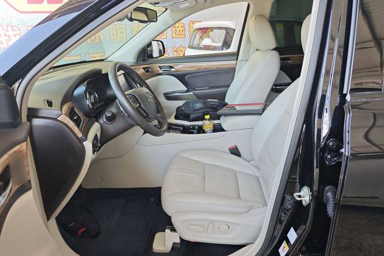 Used GAC Trumpchi GS8 2017 320T Two-Wheel Drive Luxury Smart Connectivity Version (7 Seats)