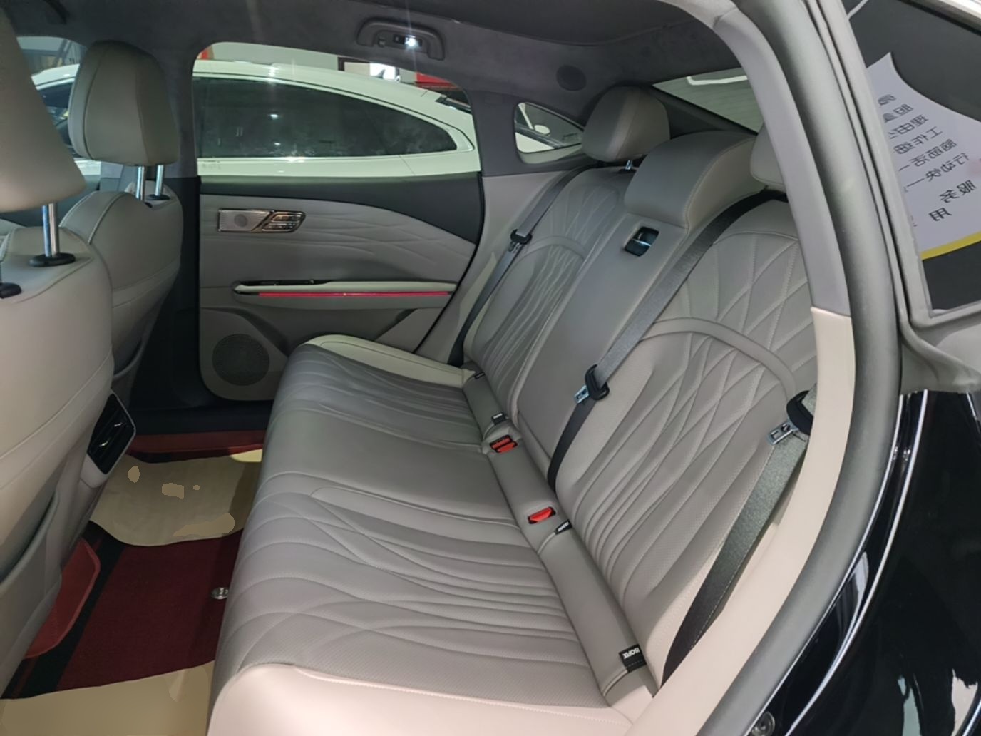 Geely Galaxy 8 2025 130km EM-P Starship Edition — снимка 20