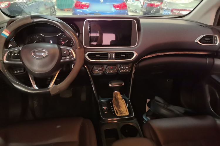 Used GAC Trumpchi GS4 2018 235T Automatic Two-Wheel Drive Elite Edition Center Console