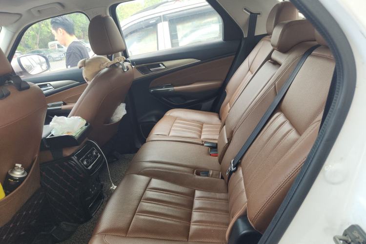 Used CHANGAN CS95 2017 2.0T Two-Wheel Drive Zhitu Edition
