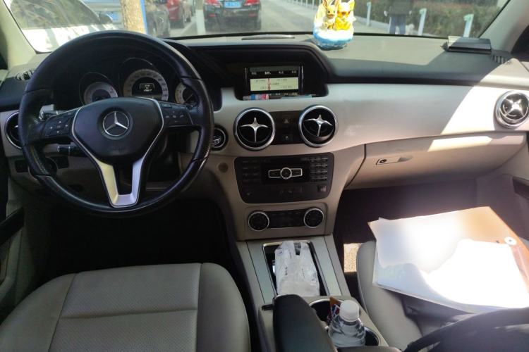 Used Mercedes-Benz GLK-Class 2013 GLK 300 4MATIC Dynamic Sunroof Model