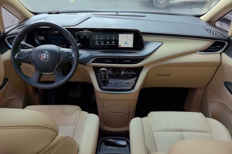 Used Buick GL8 2022 ES Landtrek 653T Luxury Edition
