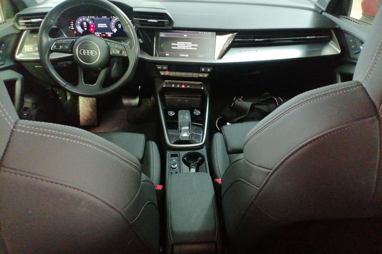 Used Audi A3 2023 Restyled A3L Limousine 35 TFSI Fashion Sport Edition Center Console