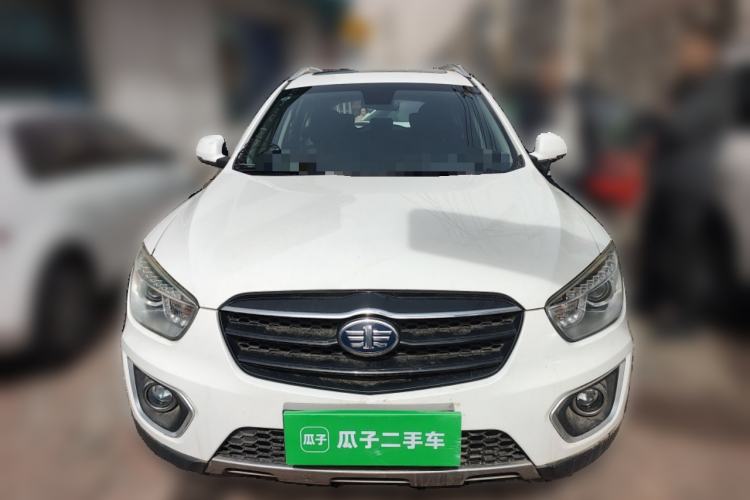 Used Bestune X80 2016 2.0L manual Comfort trim level
