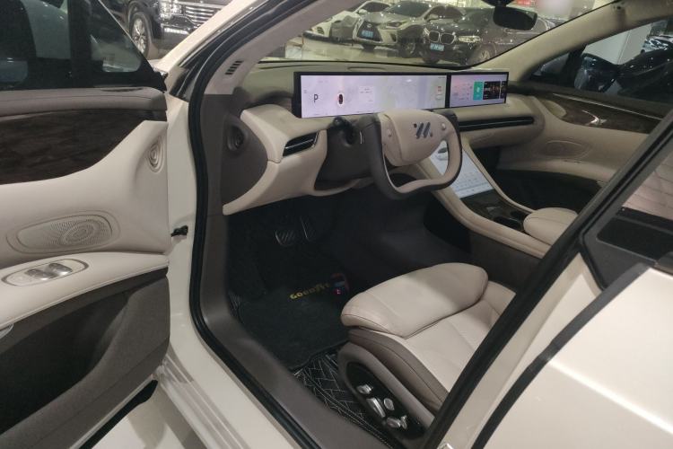 Used IM LS7 2024 90 kWh Max Elite Rear-Drive Version