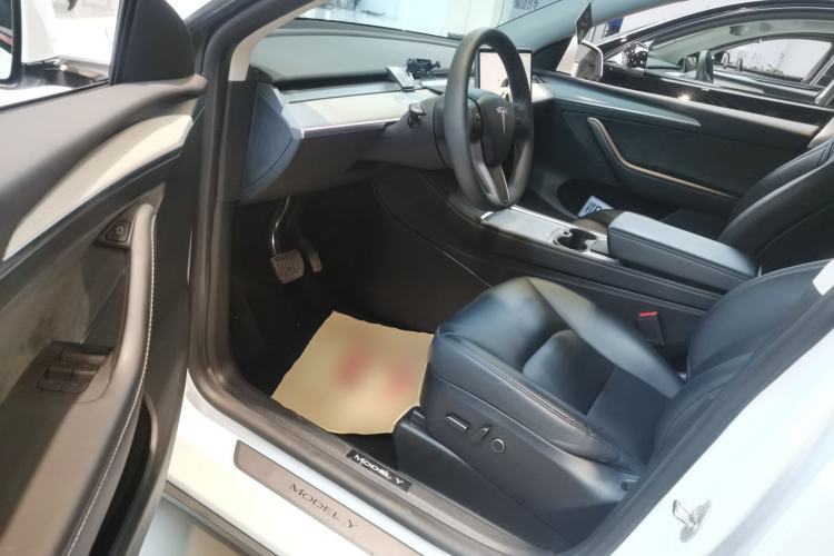 Used Tesla Model Y 2024 Rear-Wheel-Drive Version
