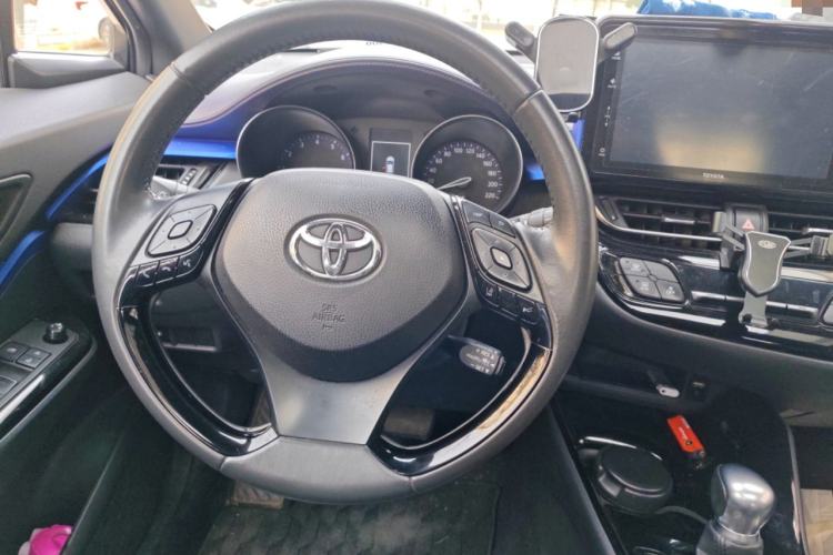 Used Toyota IZOA 2018 2.0L Yichi Version China VI Standard Steering Wheel