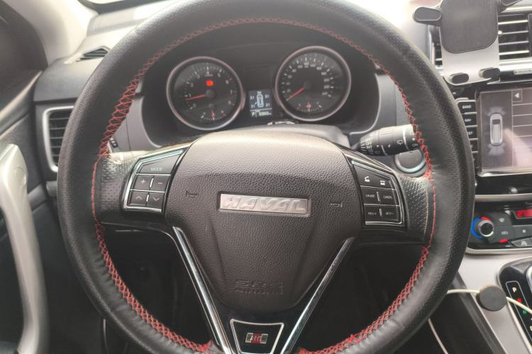 Used Haval H6 2015 Sport Edition 1.5T Automatic Two-Wheel Drive Luxury Model
