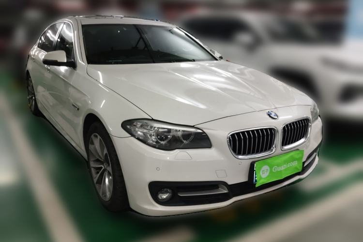 Used BMW 5 Series 2017 525Li Leading Model
