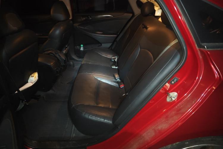Used Hyundai Sonata 2011 2.0L Automatic Supreme Edition
