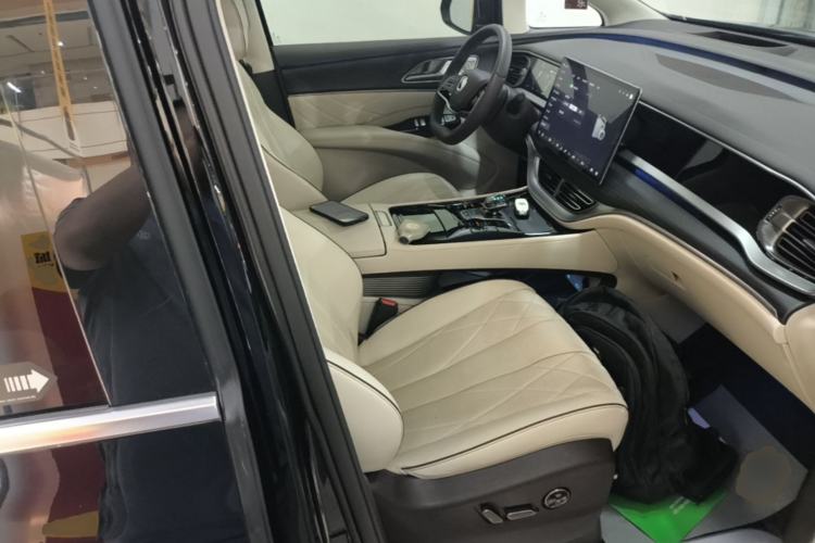 Used Denza D9 2024 DM-i 980 Four-Wheel Drive Prestige Model