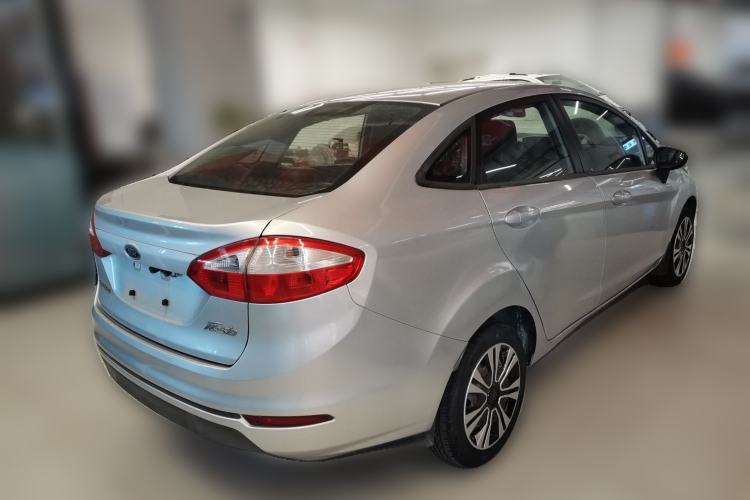 Used Ford Fiesta 2013 Sedan 1.5L Manual Fashion Edition Rear Right 45 Deg